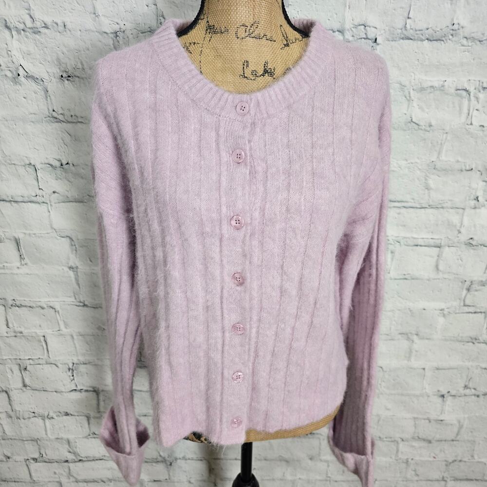 Wild Fable Fuzzy Button-Up Cardigan Sweater top Sz M lavender long sleeve A6